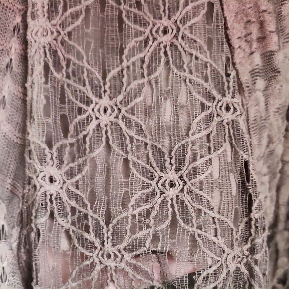 Elegant Women's Lace Blouse in Pink and Brown - Picture 6 of 8